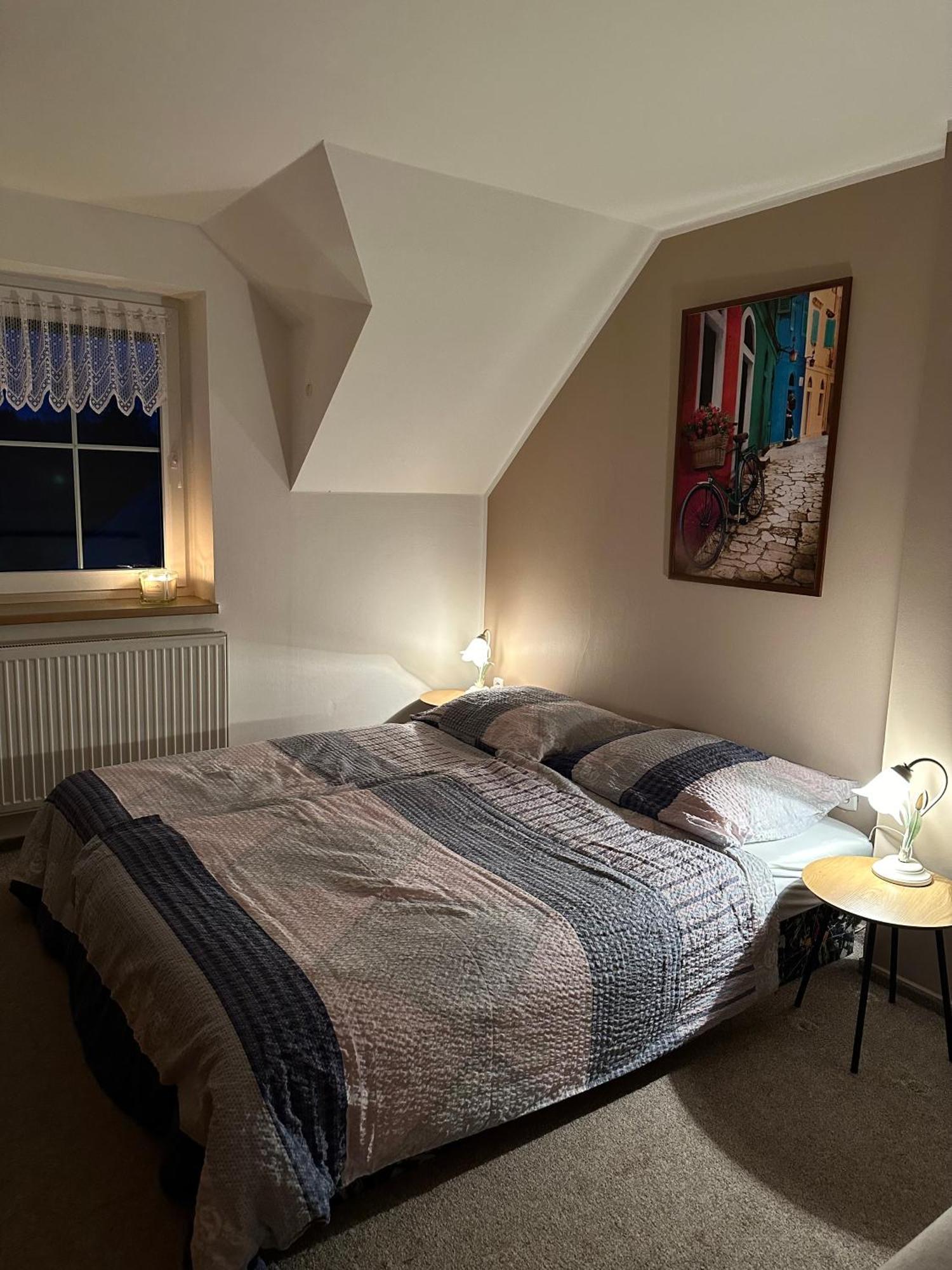 Penzion Benesov Hotell Broumov Exteriör bild